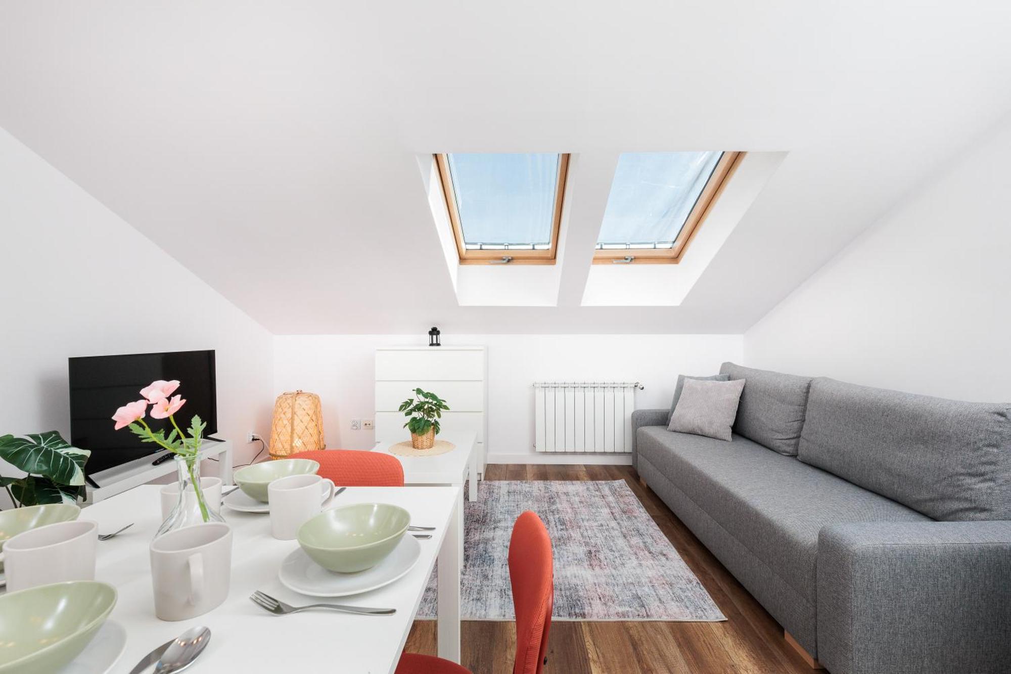 Krakow Trailside Apartments - By Upstairs ภายนอก รูปภาพ