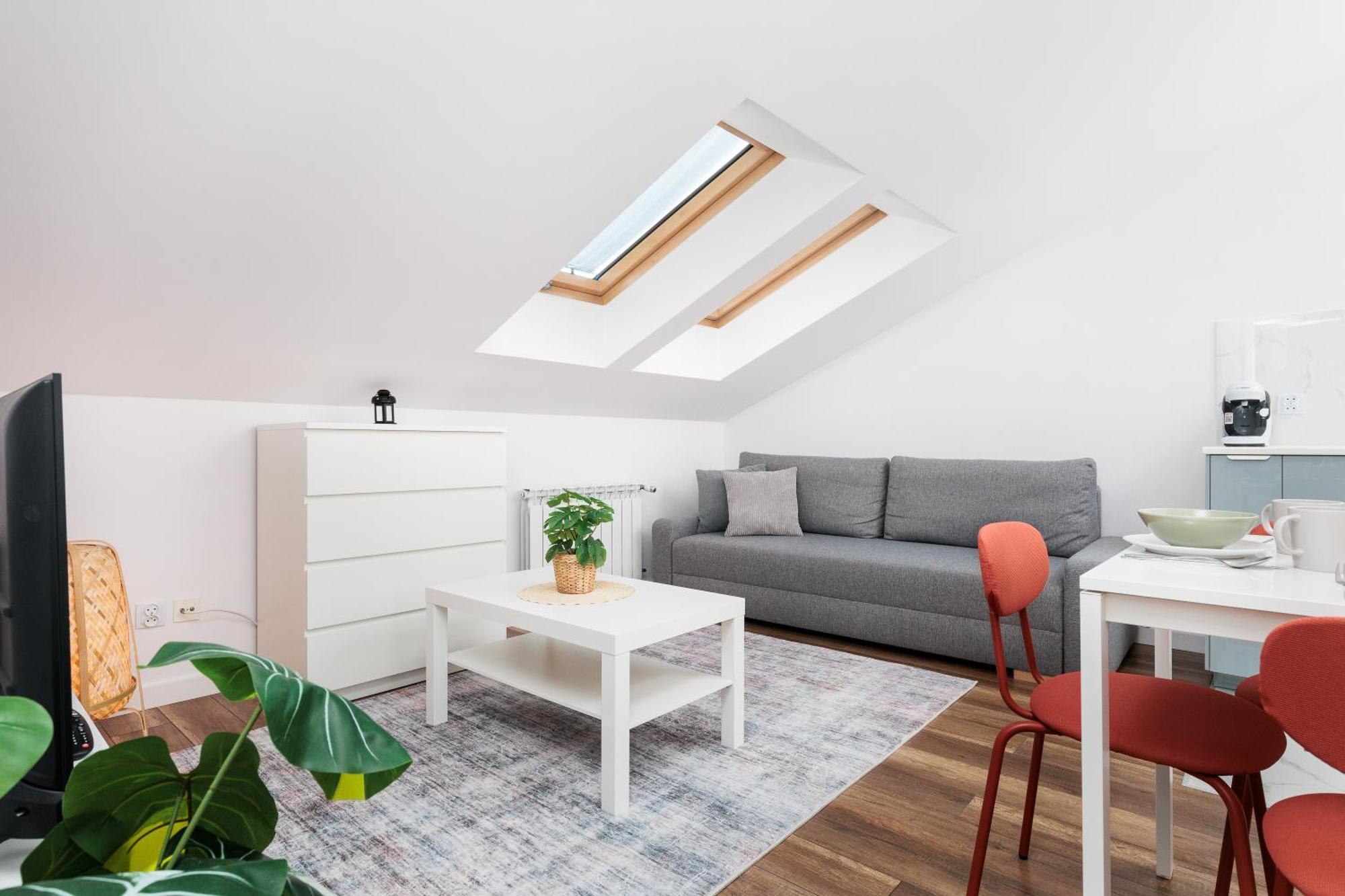 Krakow Trailside Apartments - By Upstairs ภายนอก รูปภาพ